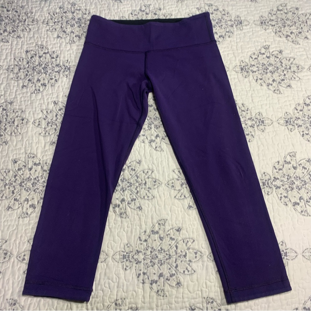 lululemon purple capri leggings size 6